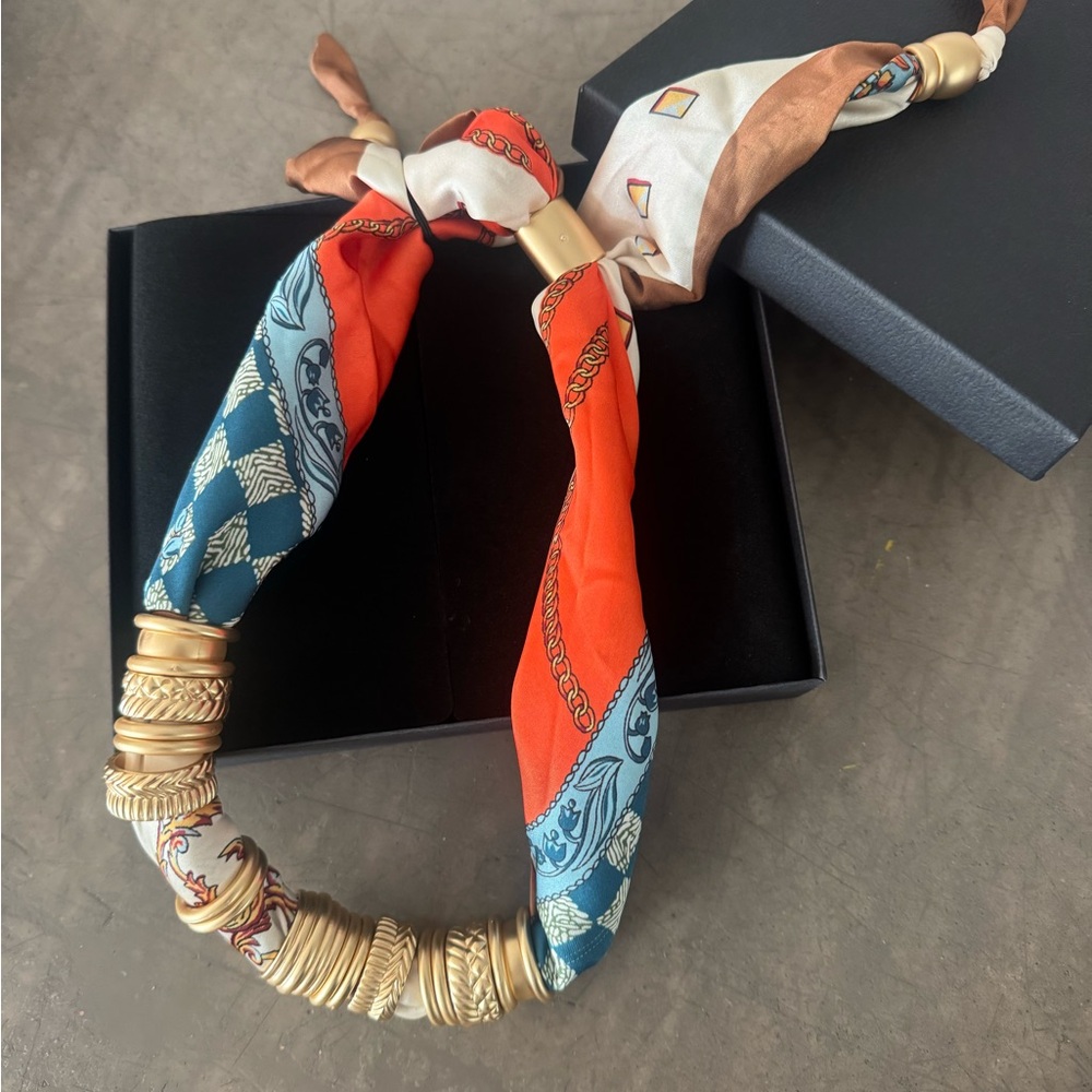 Colorful Scarf Necklace Feat.Blue& orange w/Gold ( adjustable)Accents! Zoom in👀